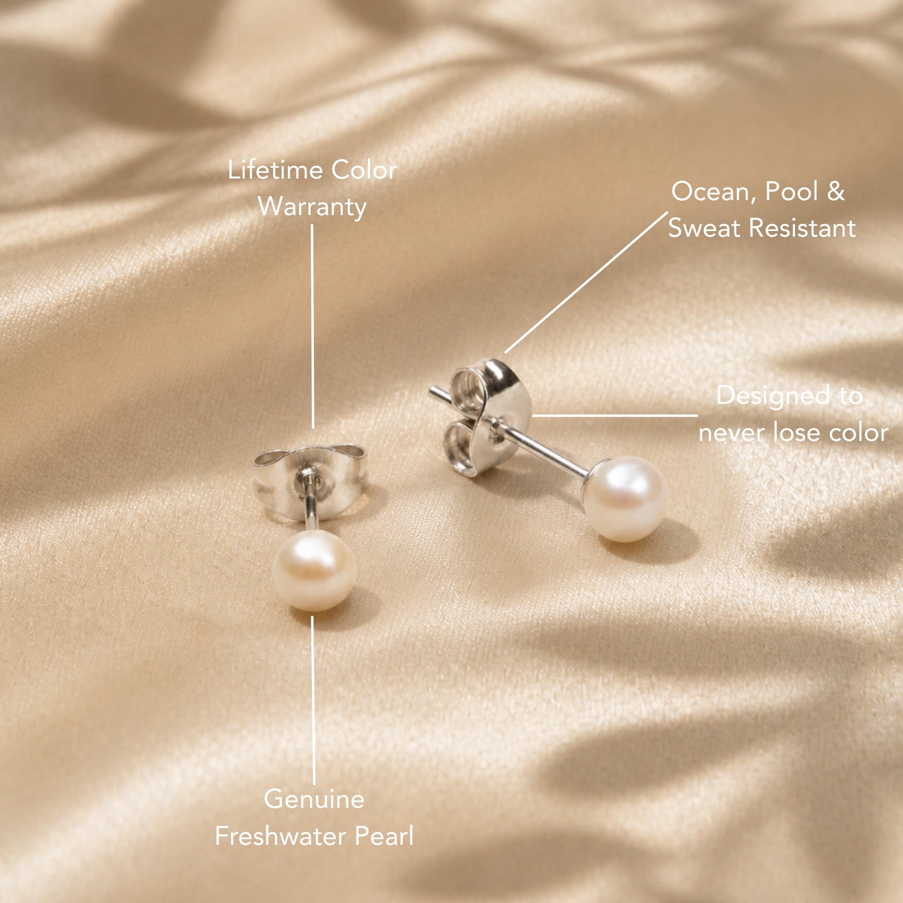 Perla Studs Earrings